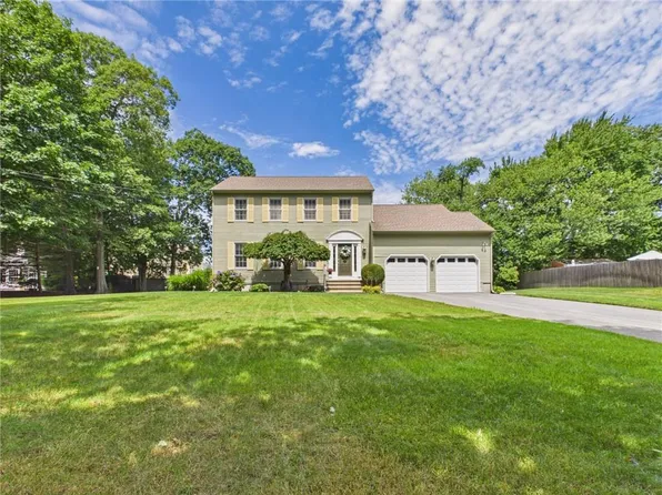 21 Buxton Dr, Cranston, RI 02921