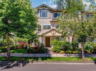 1877 NE 102nd Ave, Hillsboro, OR 97006