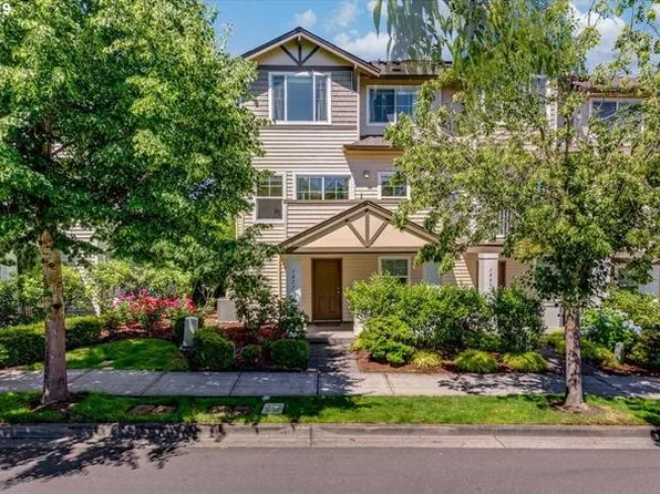 1877 NE 102nd Ave, Hillsboro, OR 97006