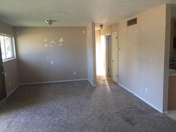 3rd image of 408 SE 6th St