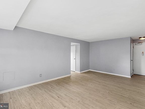 5th image of 1810 Rittenhouse Sq APT 1608