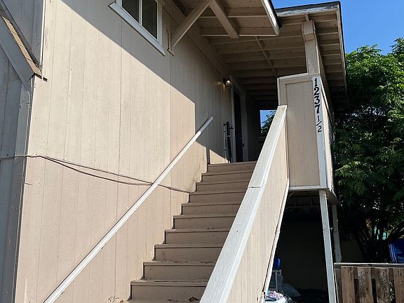 2nd image of 1201-1237 Van Dorsten Ave #1237-1/2
