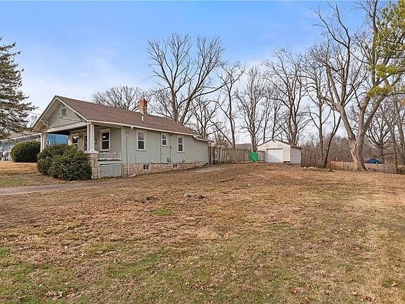 4th image of 2740 N 38th St