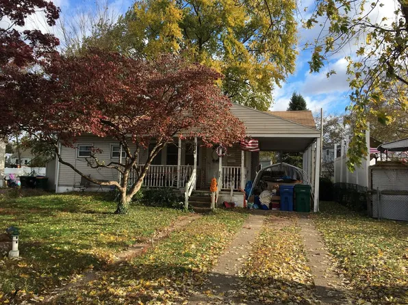 904 Newport Rd, Bristol, PA 19007