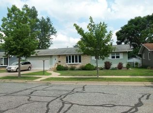 538 12th Ave N, Onalaska, WI 54650