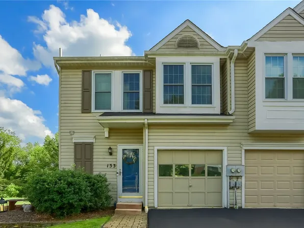 133 Westbrooke Ln, Coraopolis, PA 15108