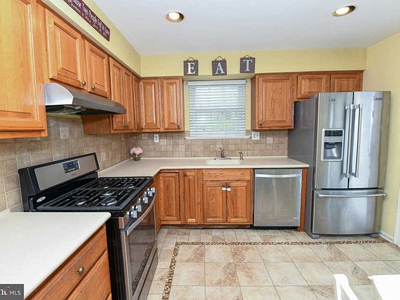 2nd image of 15034 Liberty Ln
