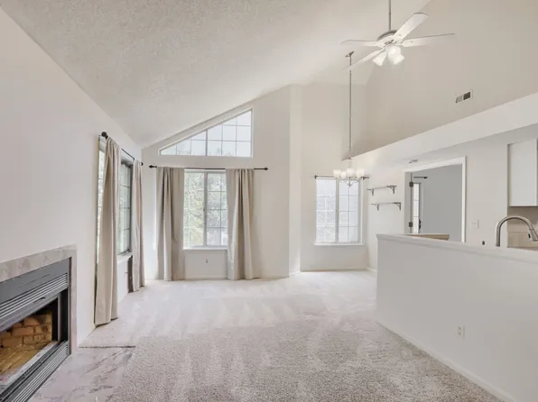 4883 White Rock Cir APT F, Boulder, CO 80301