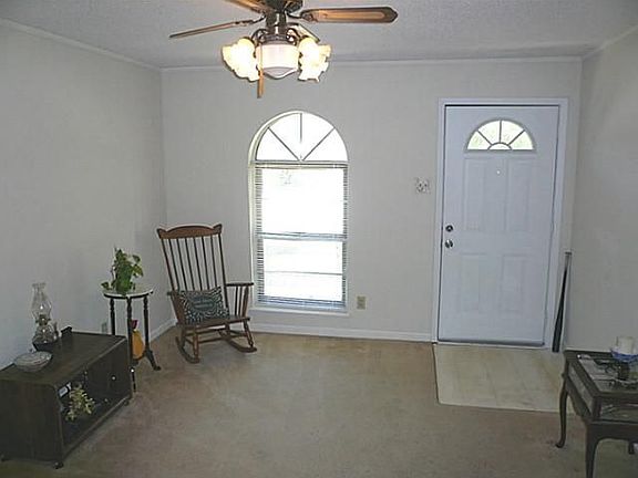 2nd image of 1226 Hillwood Dr