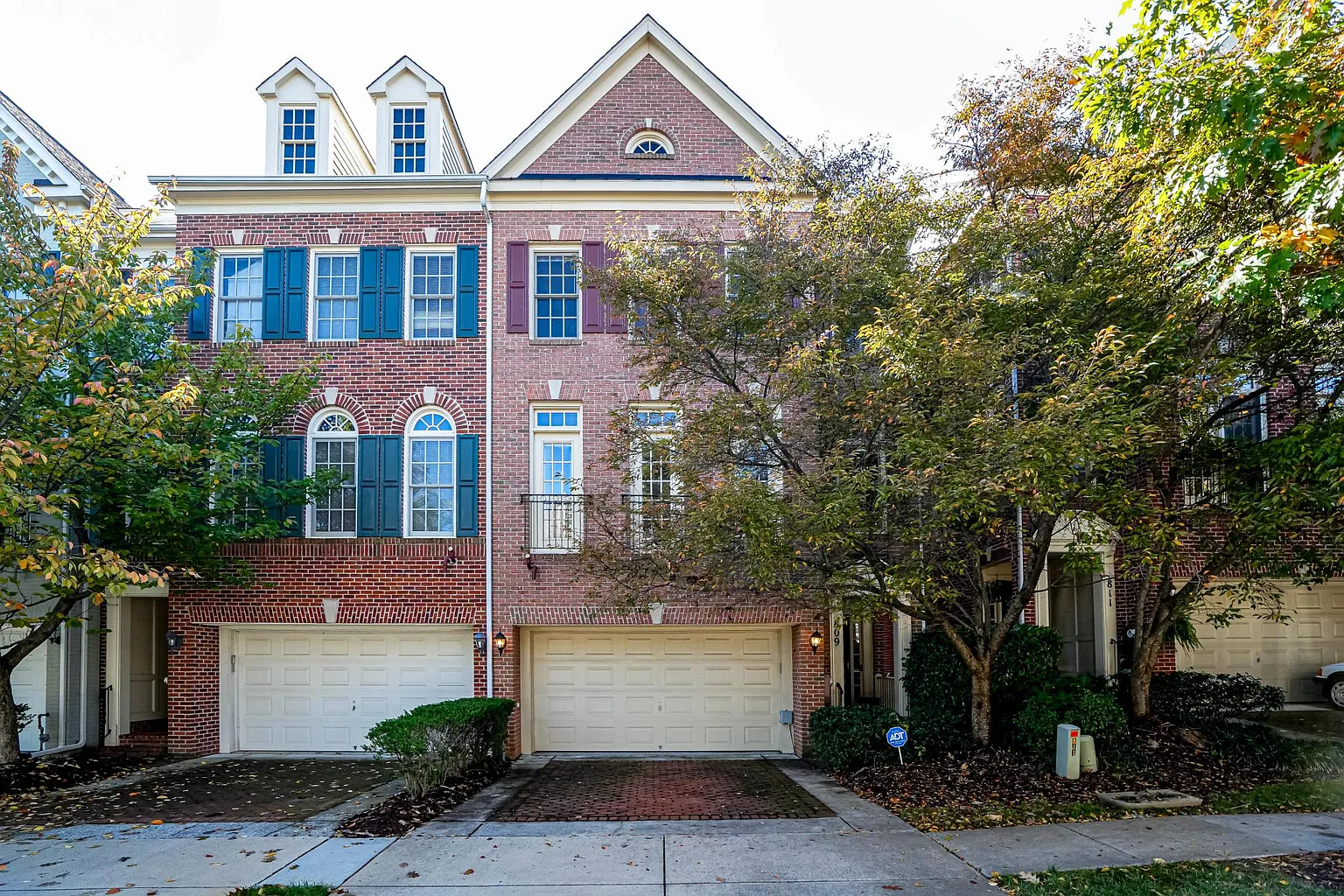809 Oak Knoll Ter photo 1