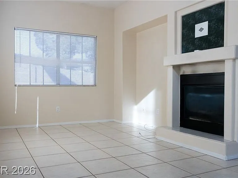 7290 Golden Star Ave — Photo 5