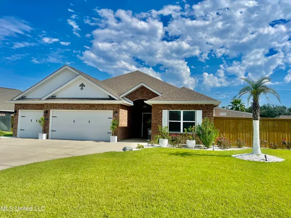 5007 Sand Dollar Dr, Long Beach, MS 39560