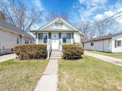 216 Crystal Lake Dr, Pontiac, MI, 48341