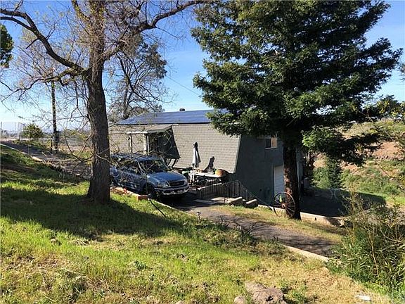 3rd image of 2998 Sunnyside Ln