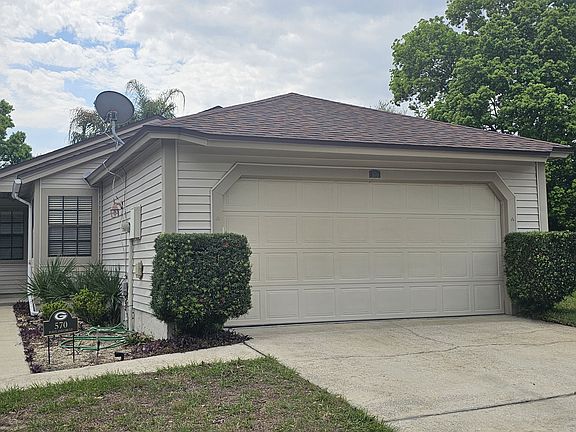 3rd image of 570 Portland Cir