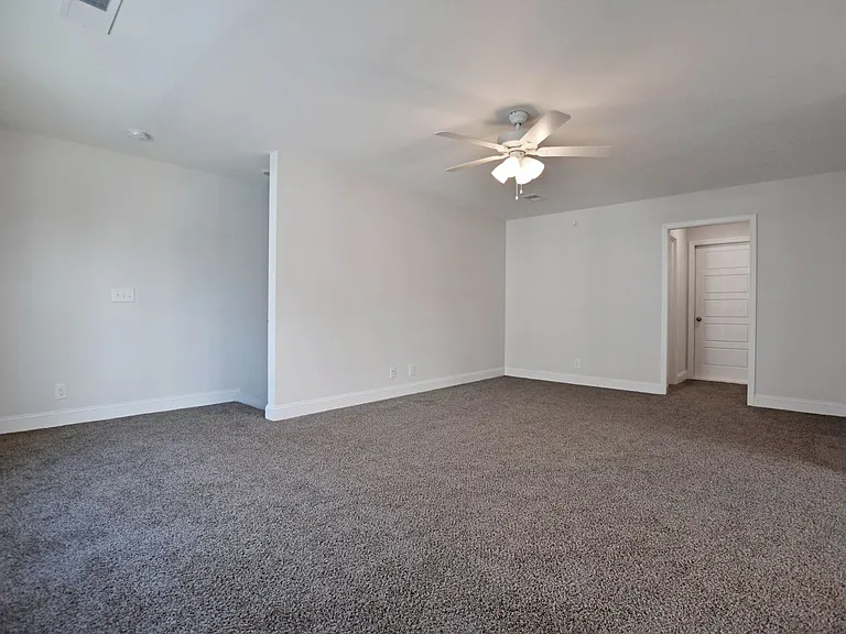609 Wespanee Way — Photo 22