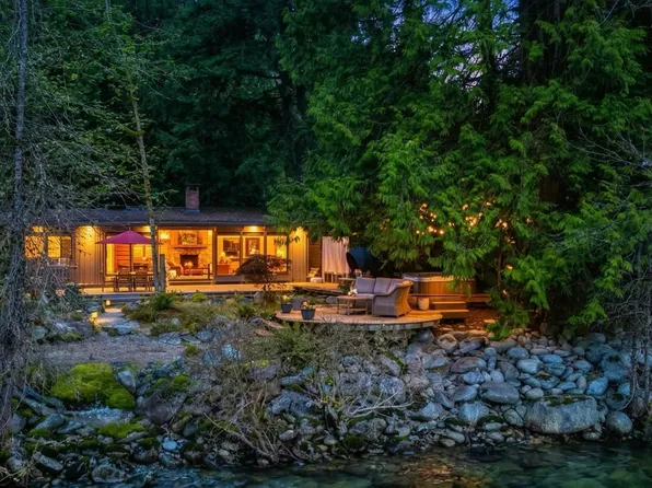 808 Seymour Blvd, North Vancouver, BC V7J 2J6