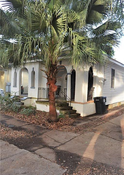 1st image of 2429-31 Palmer Ave