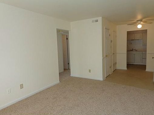 5th image of 9626 Beachview St APT B3