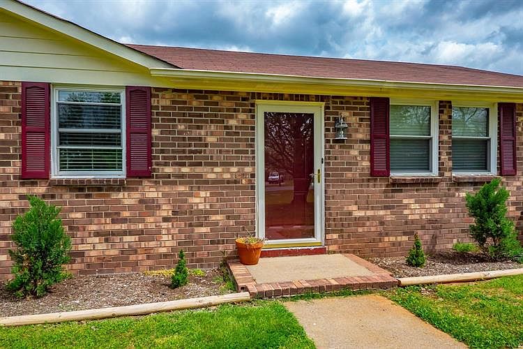 1st image of 7822 Clearwater Ct