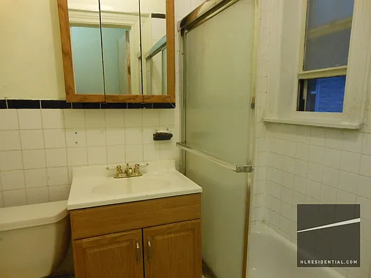 Rented by Highline Residential | media 9