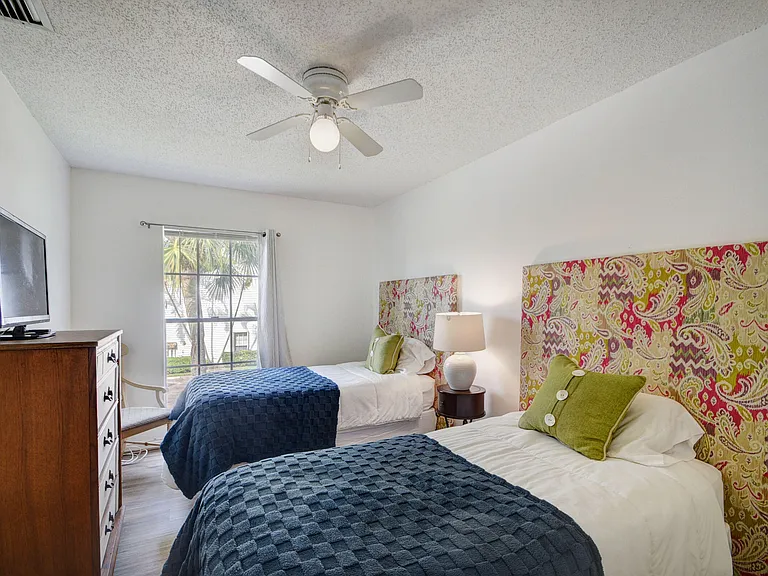 11862 Brier Patch Ct E — Photo 26