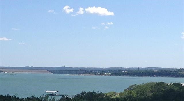 This Lake Travis Lifestyle is Waiting for YOU!