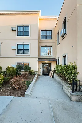 Rented by Nooklyn NYC LLC | media 10