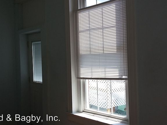 4th image of 511 N Harrison St APT 01
