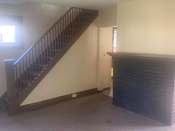 3rd image of 2103 North Ave