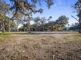 Avenue F, Mc Intosh, FL 32664