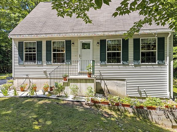 3rd image of 169 Grandview Drive