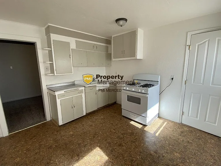 371 Lambuth Ave — Photo 3