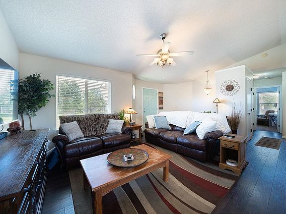 5th image of 3037 E Lanners Cir