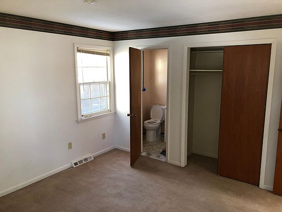 3rd image of 30 Belvidere Ave #1