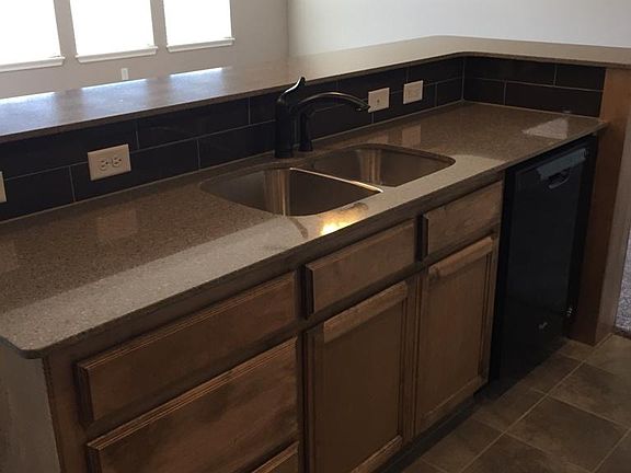 4th image of 2811 Lerkim Ln