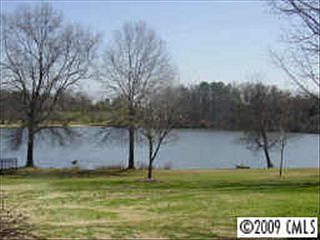 1st image of 2086 Shannon Dr