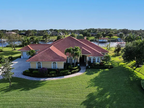 2622 SW River Shore Drive, Port St Lucie, FL 34984