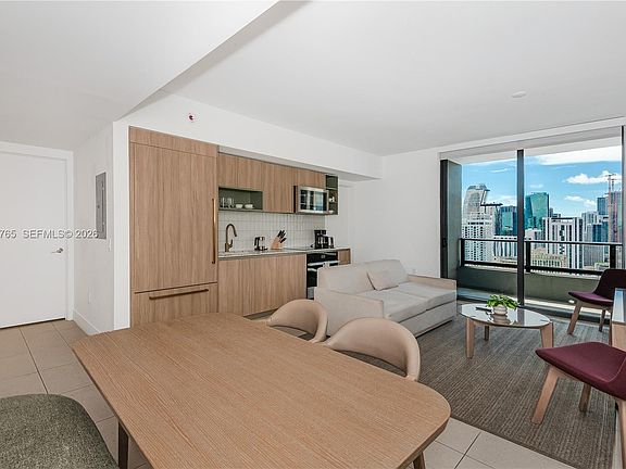 4th image of 159 NE 6th St #3205