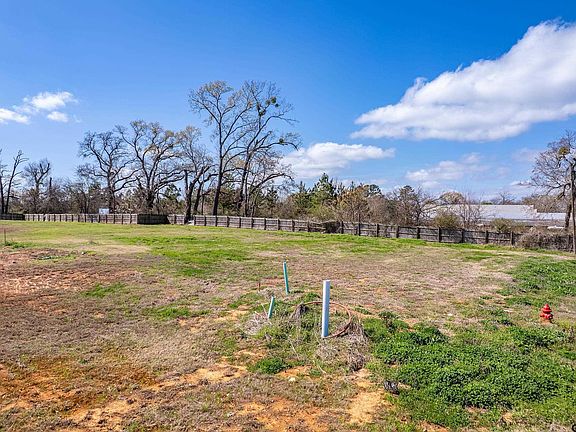 4th image of 600 Hagan Rd