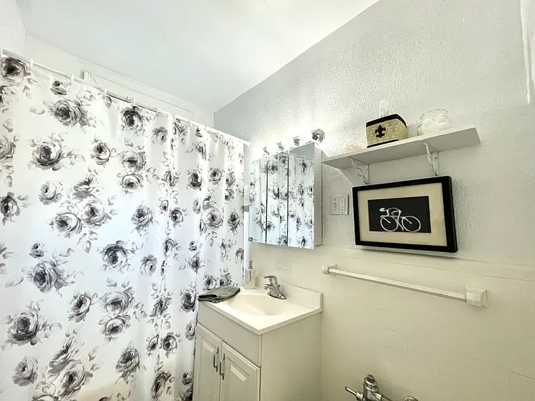 6653 Berthold Ave #3S — Photo 8