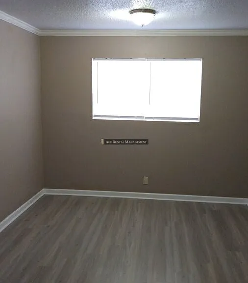 204 10th St #30 — Photo 5