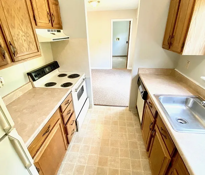 Apple Valley Dr — Photo 66