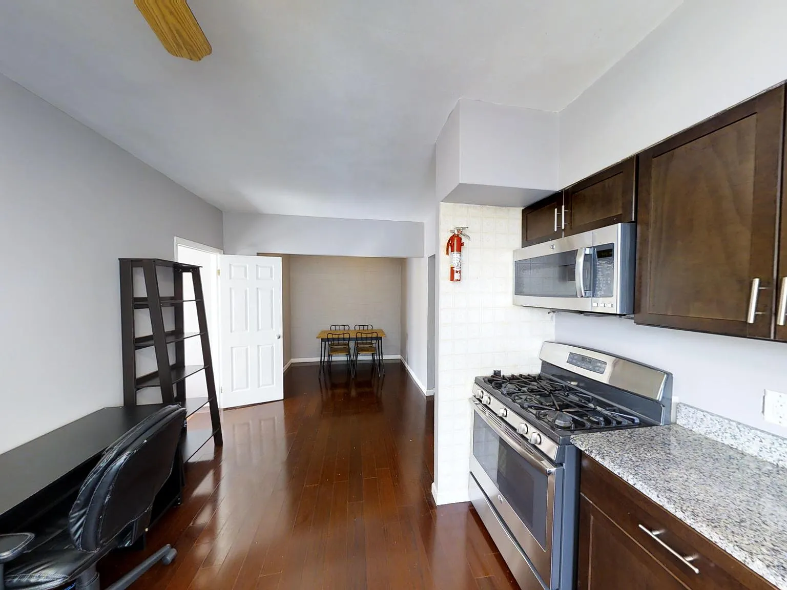 1 bed, $1,425 — Photo 4