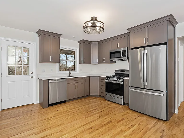 148 Arlington Ave #1 — Photo 3