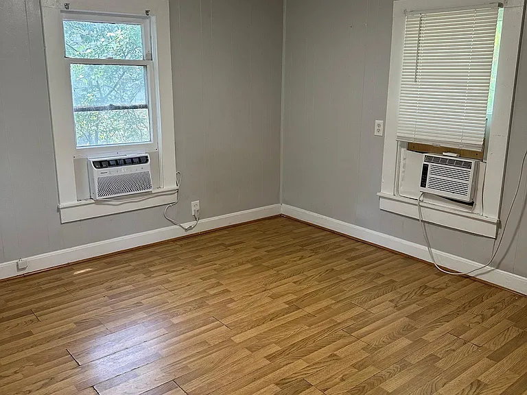 521 Pearl St — Photo 2
