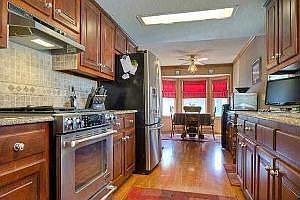 5th image of 509 Jameson Dr