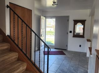 15627 Parklane St, Livonia, MI 48154