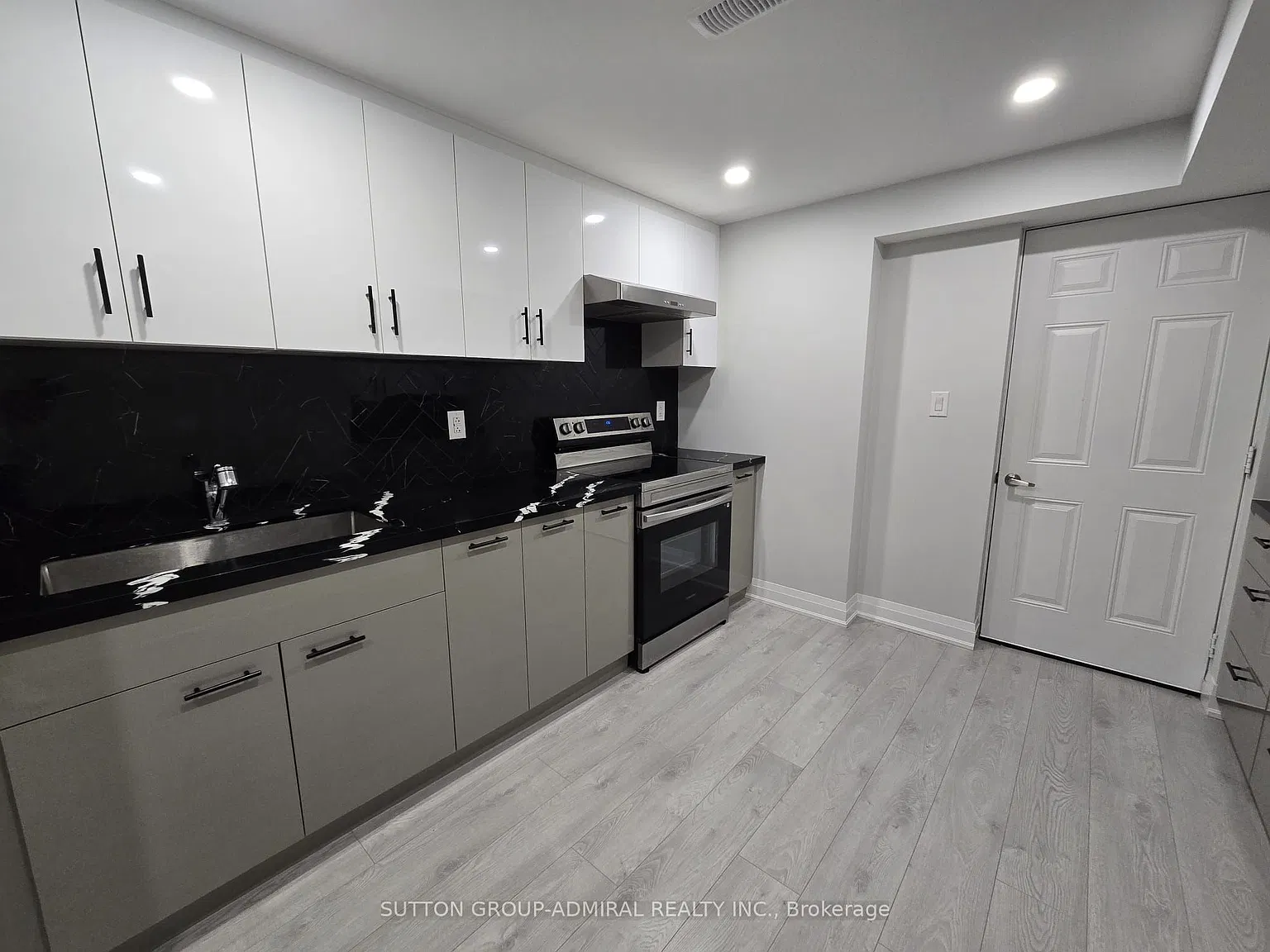 2 bed, $1,990 — Photo 4