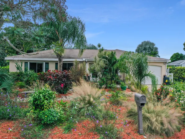 1750 SE Lullaby Terrace, Port St Lucie, FL 34952